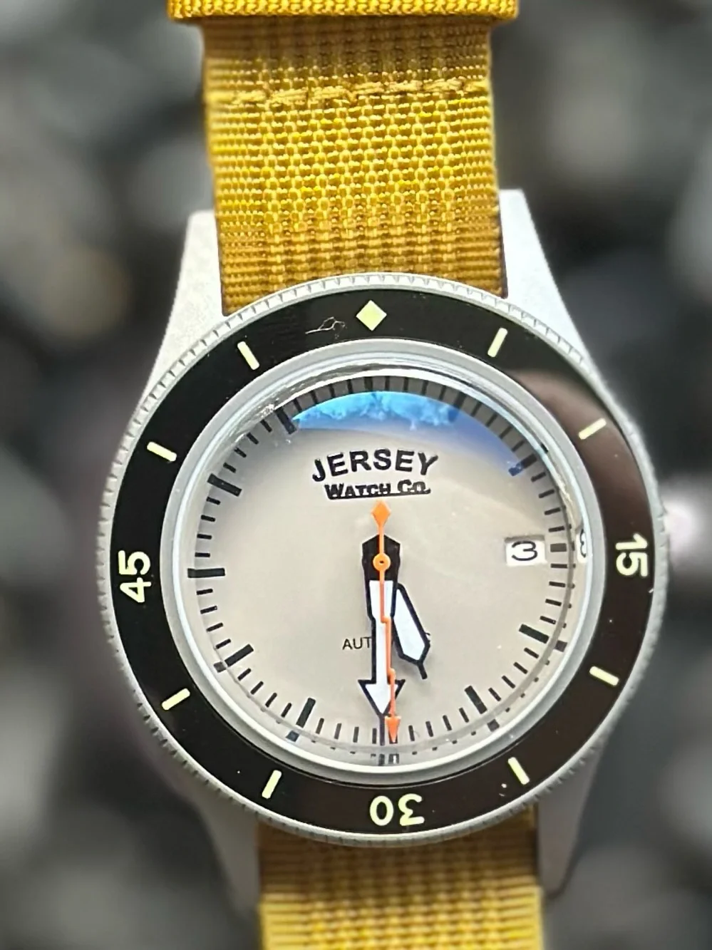 Men's Automatic Dive Watch - Yellow Strap Seiko Mod  matte grey dial